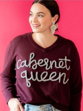Queen Of Sparkles Cabernet Queen Sweater Size Small